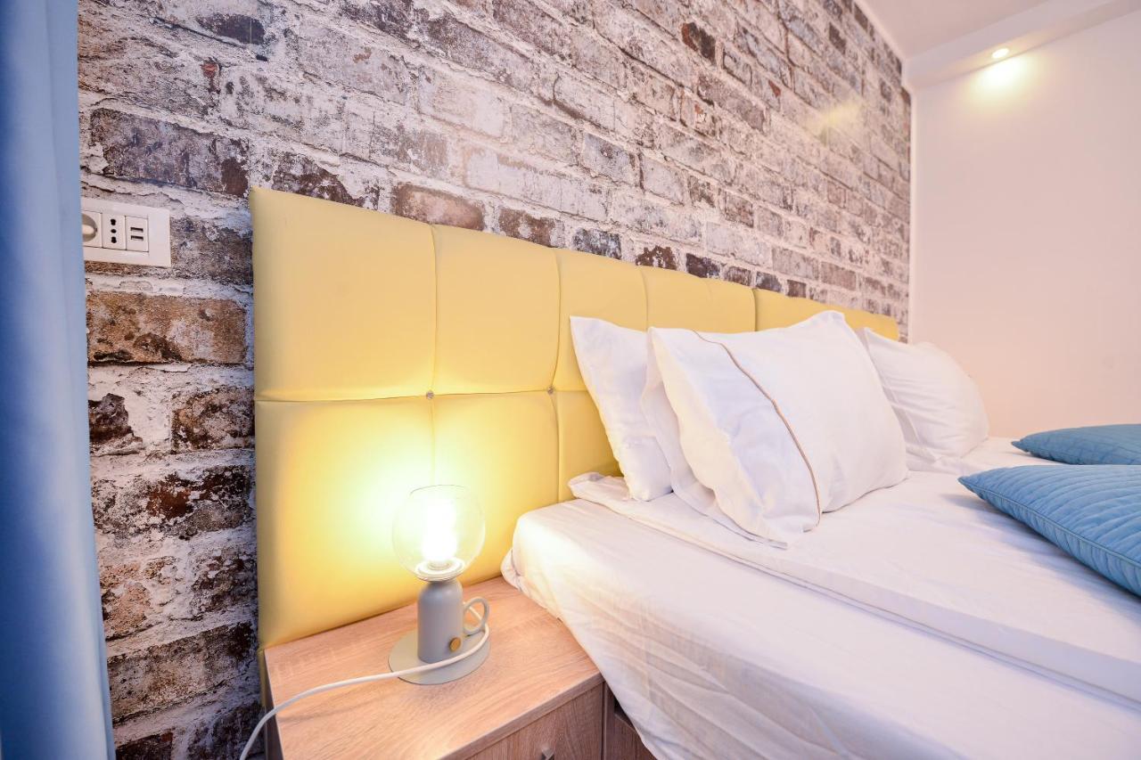 Tower By Grand Accommodation Bucarest Extérieur photo