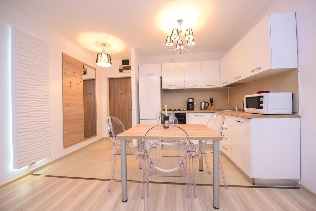 Tower By Grand Accommodation Bucarest Extérieur photo