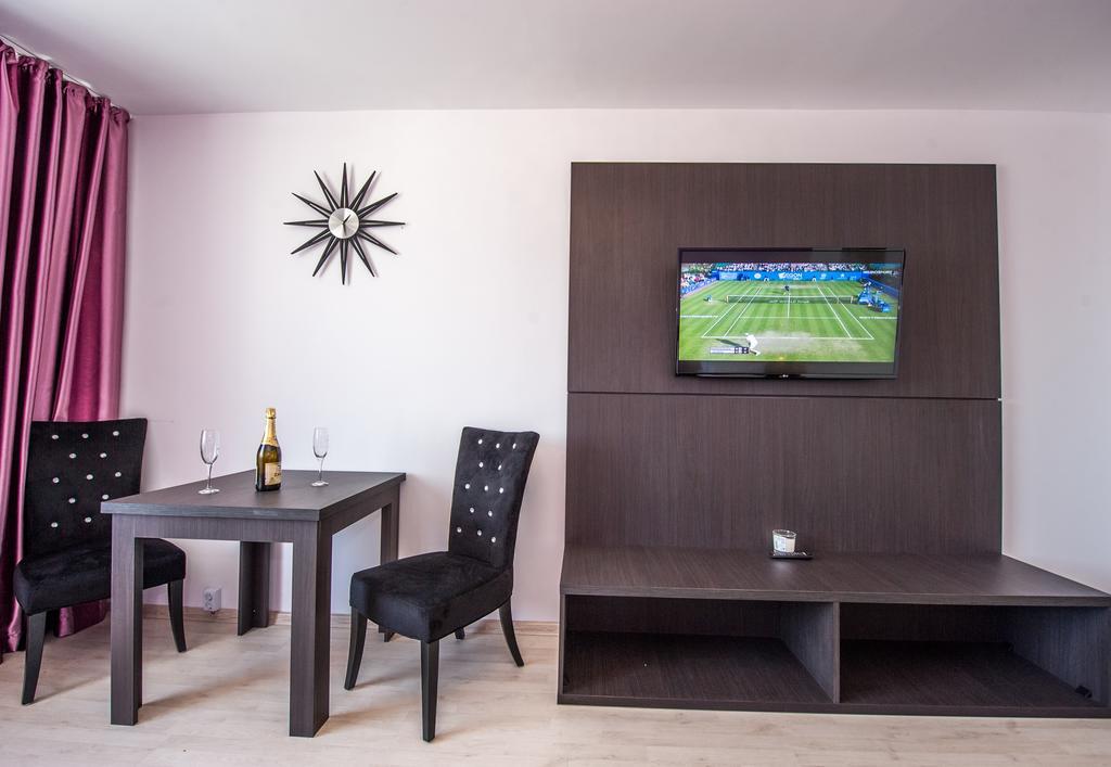 Tower By Grand Accommodation Bucarest Extérieur photo